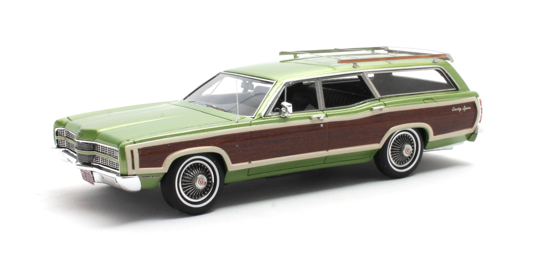 Ford LTD Country Squire 1969 Groen Metallic - 1:43